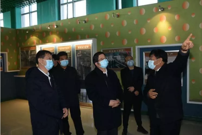 钱三雄在临城县调研检查复工复产复市和疫情防控工作时强调 坚持寓防控于常态化运行之中 确保“两手都硬、两战都胜”